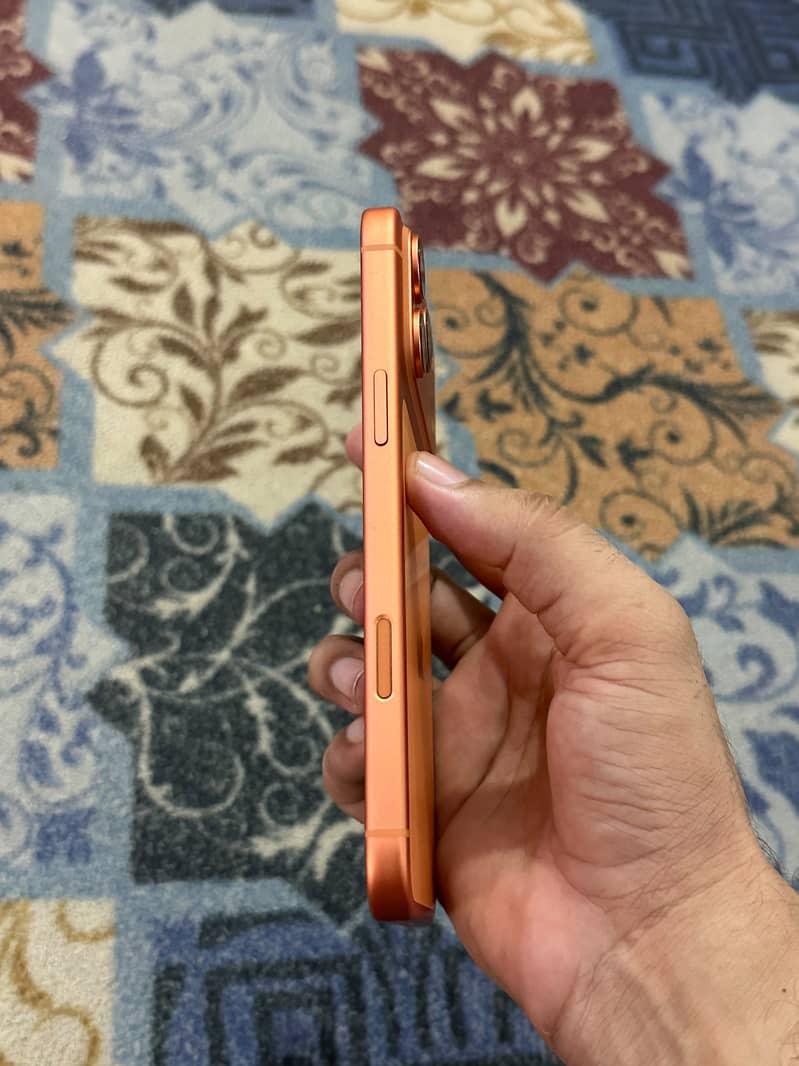 Apple iPhone 17 Pro Max 2