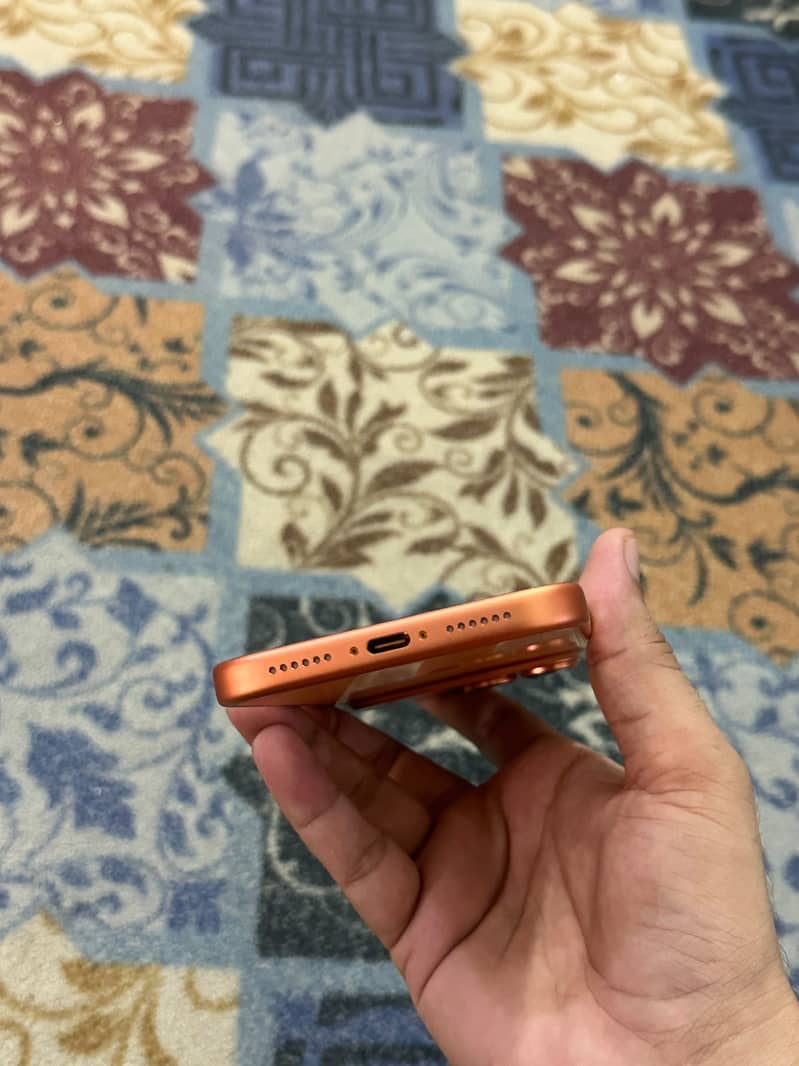 Apple iPhone 17 Pro Max 3