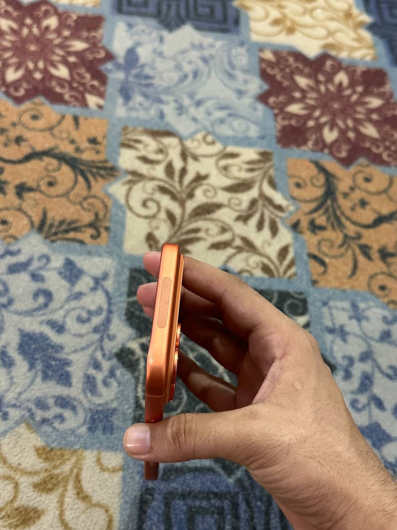 Apple iPhone 17 Pro Max 5