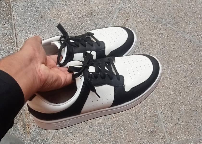 Sneakers 2