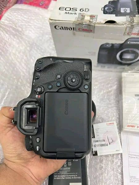 Canon Eos 6d Mark ii 4