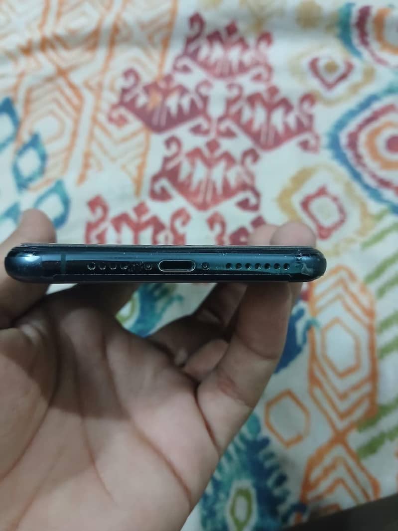 Apple iPhone 11 Pro Max 3
