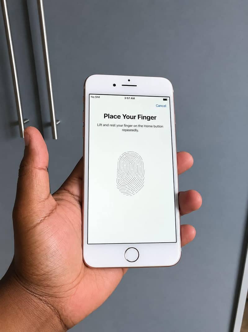 Apple iPhone 8 Plus 2