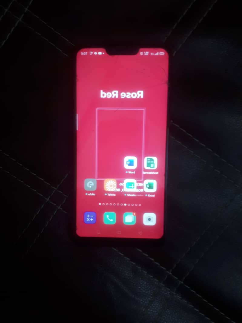 OPPO F7. 3