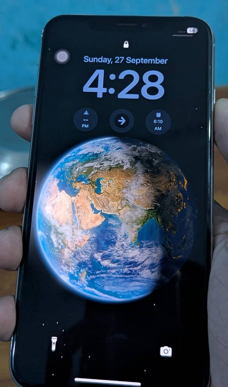 Apple iPhone XS Max 1