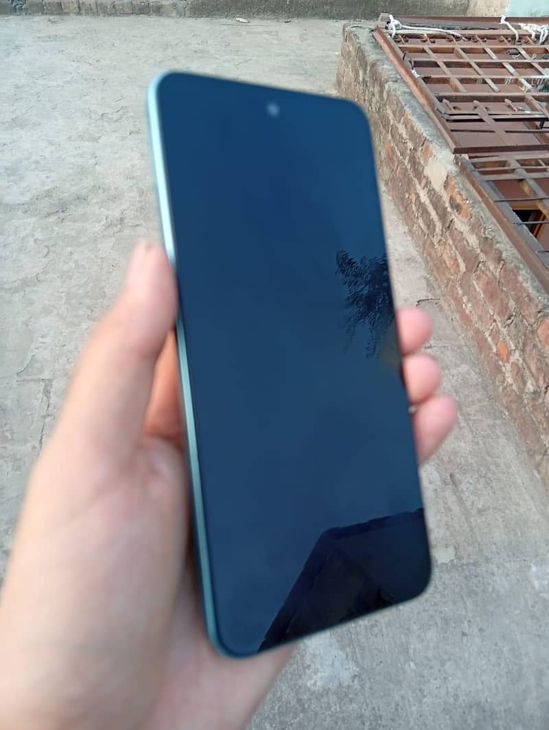Tecno Spark Go 1
