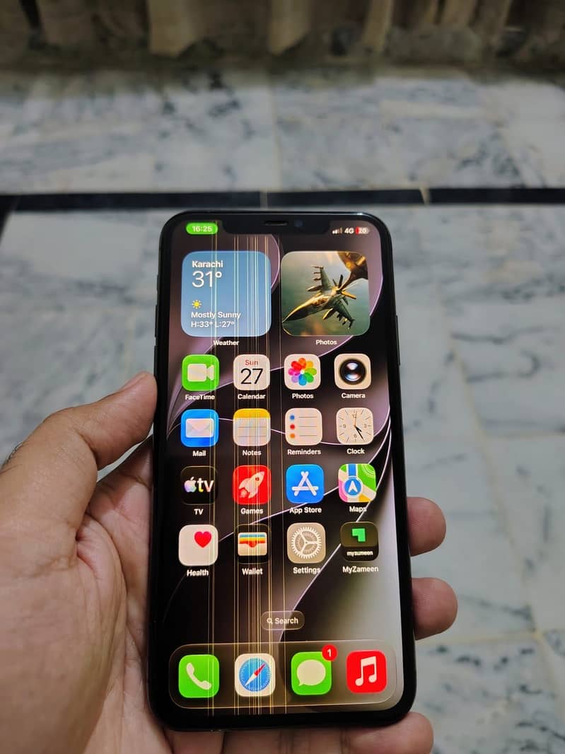 Apple iPhone 11 Pro Max 2