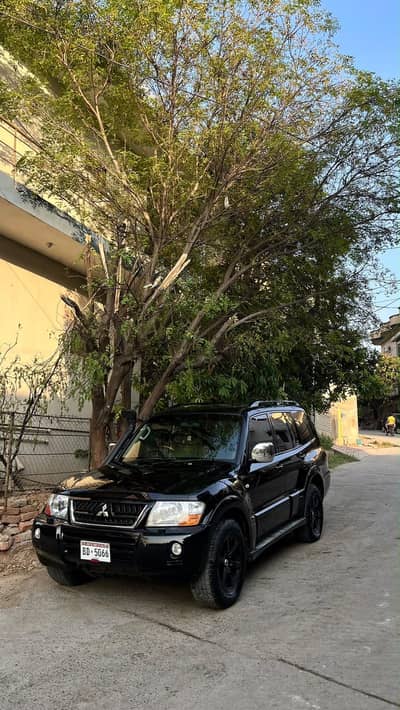 Mitsubishi Pajero 2006