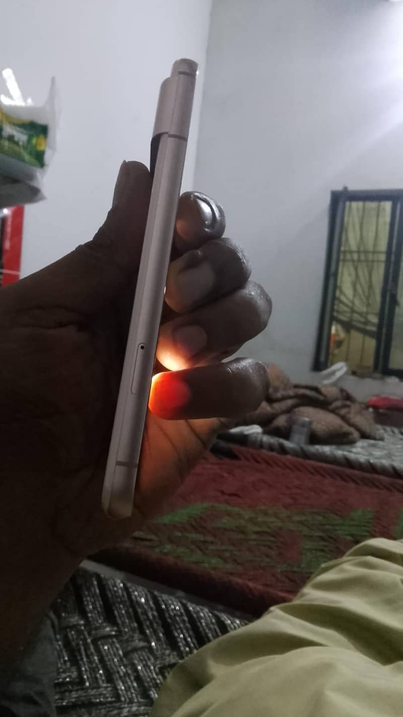google pixel 8 5