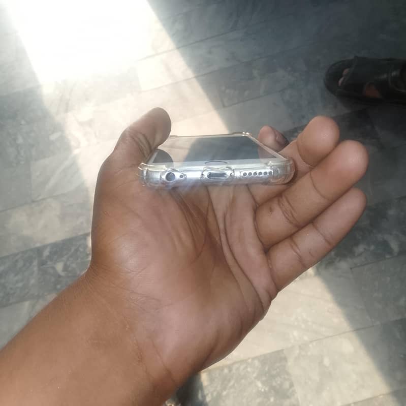 Apple iPhone 6 2