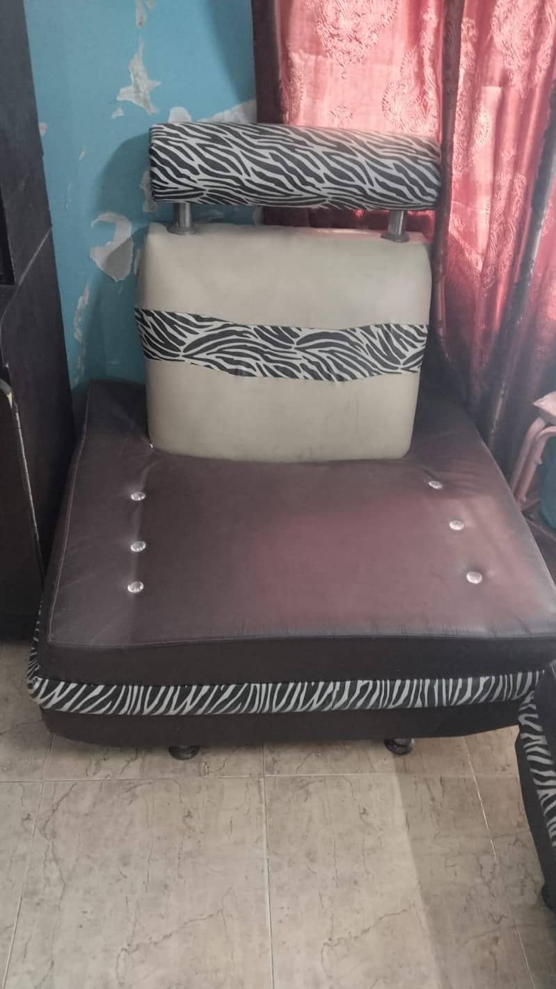 5 Seater Sofa Set 0