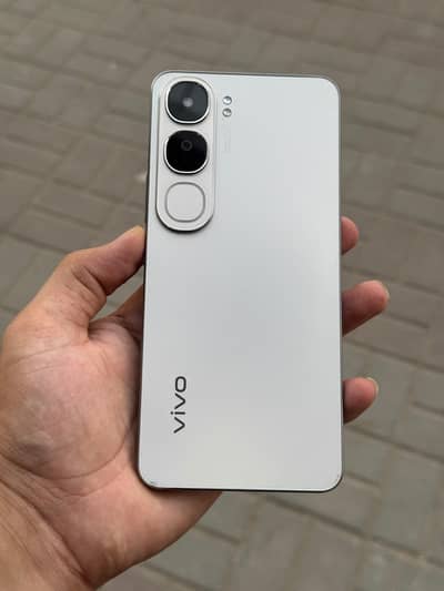 Vivo Y200