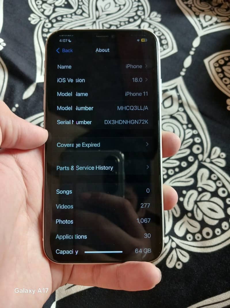 Apple iPhone 11 4