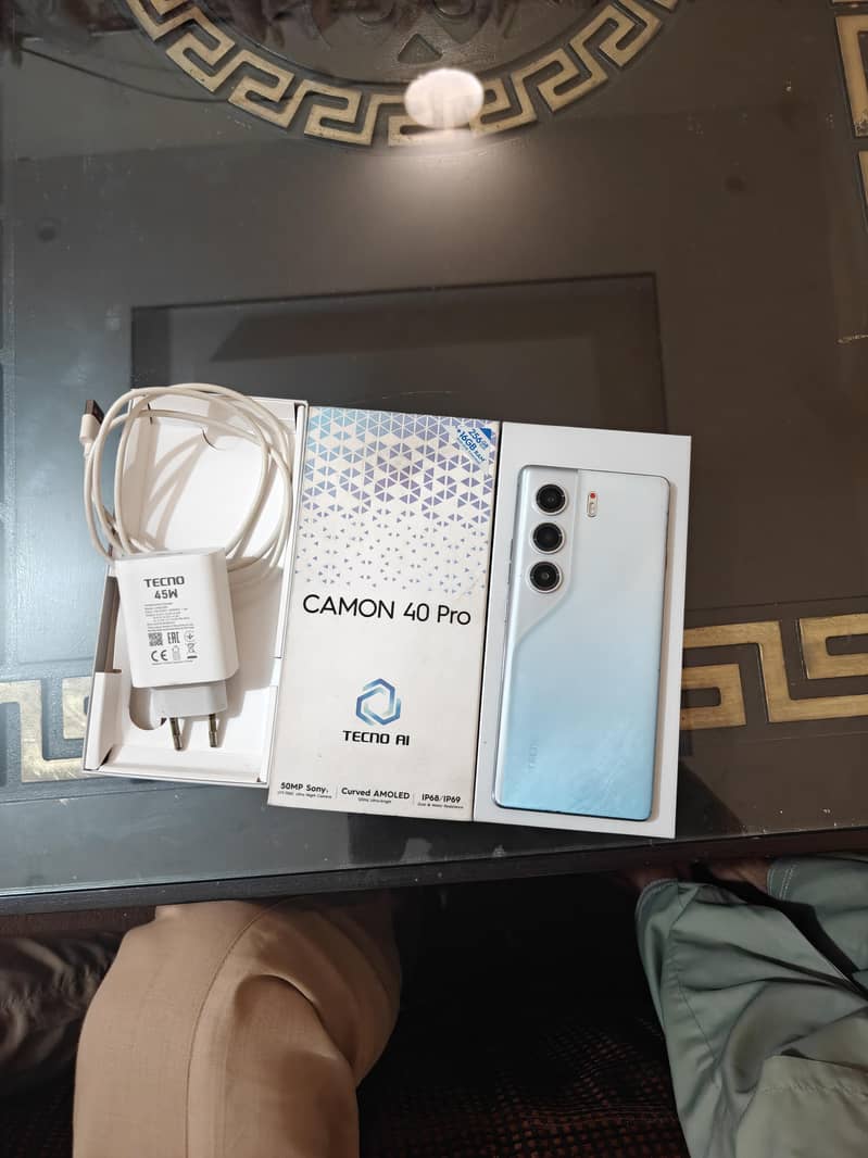Tecno CAMON 40 Pro 1