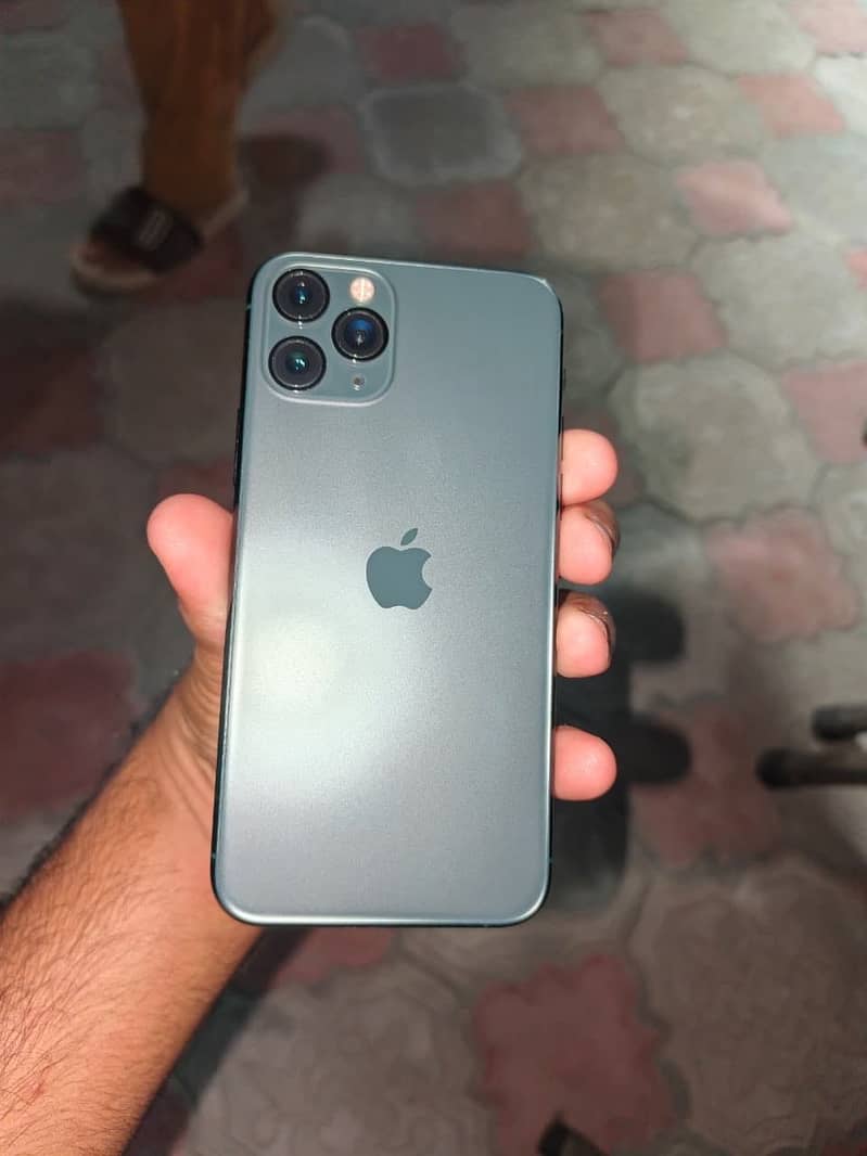 Apple iPhone 11 Pro 2