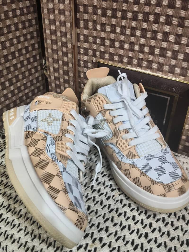 SHOES 3