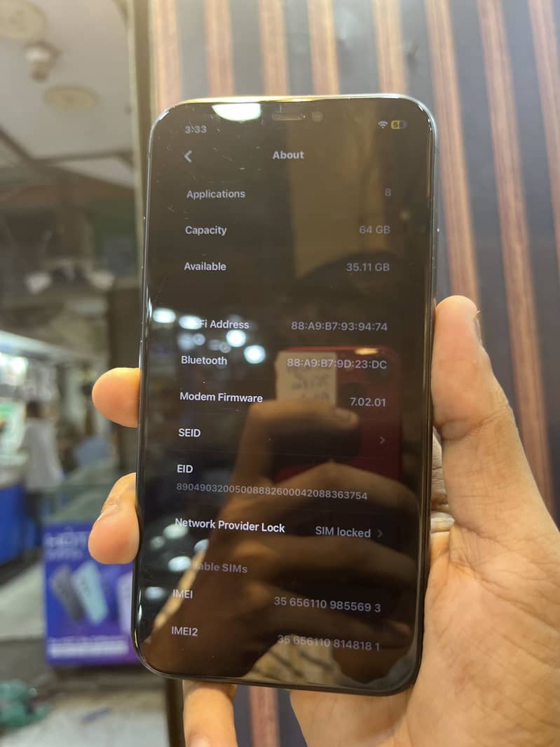 Apple iPhone 11 3