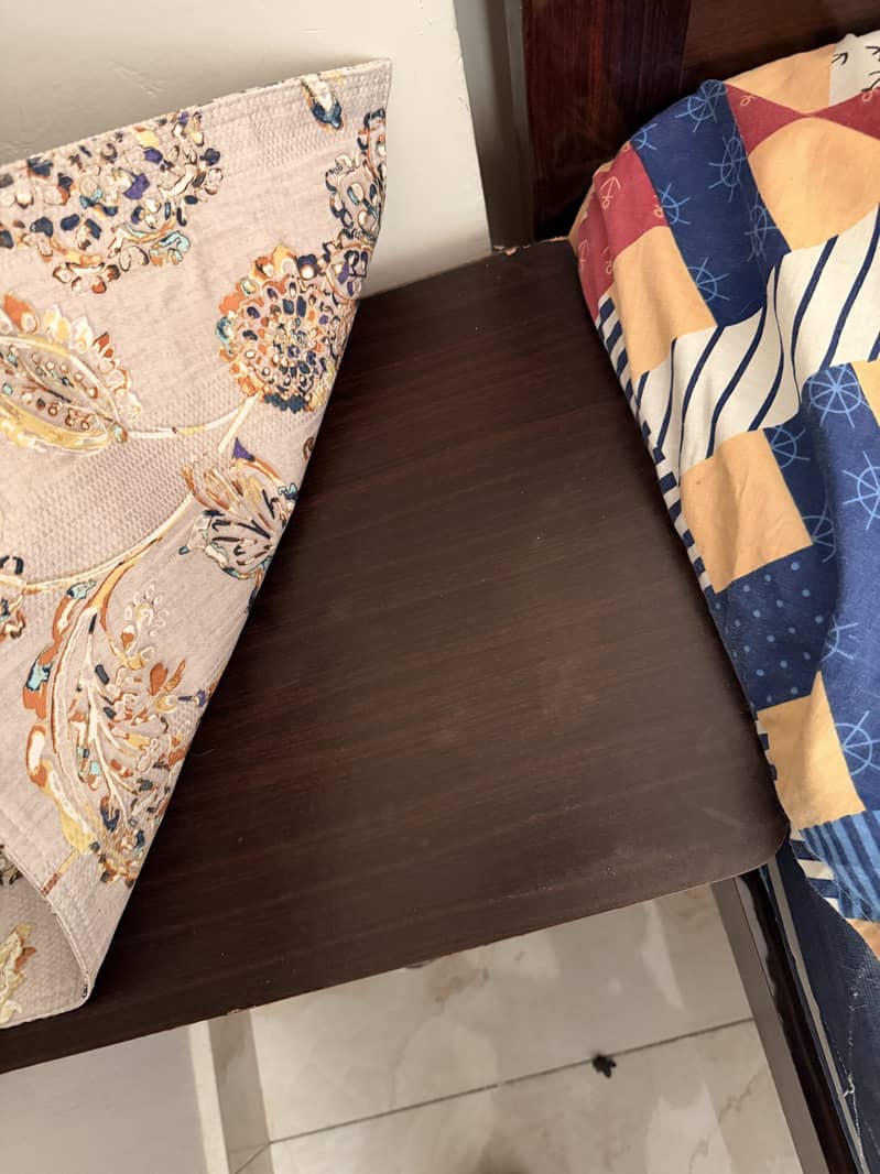 Double bed 8