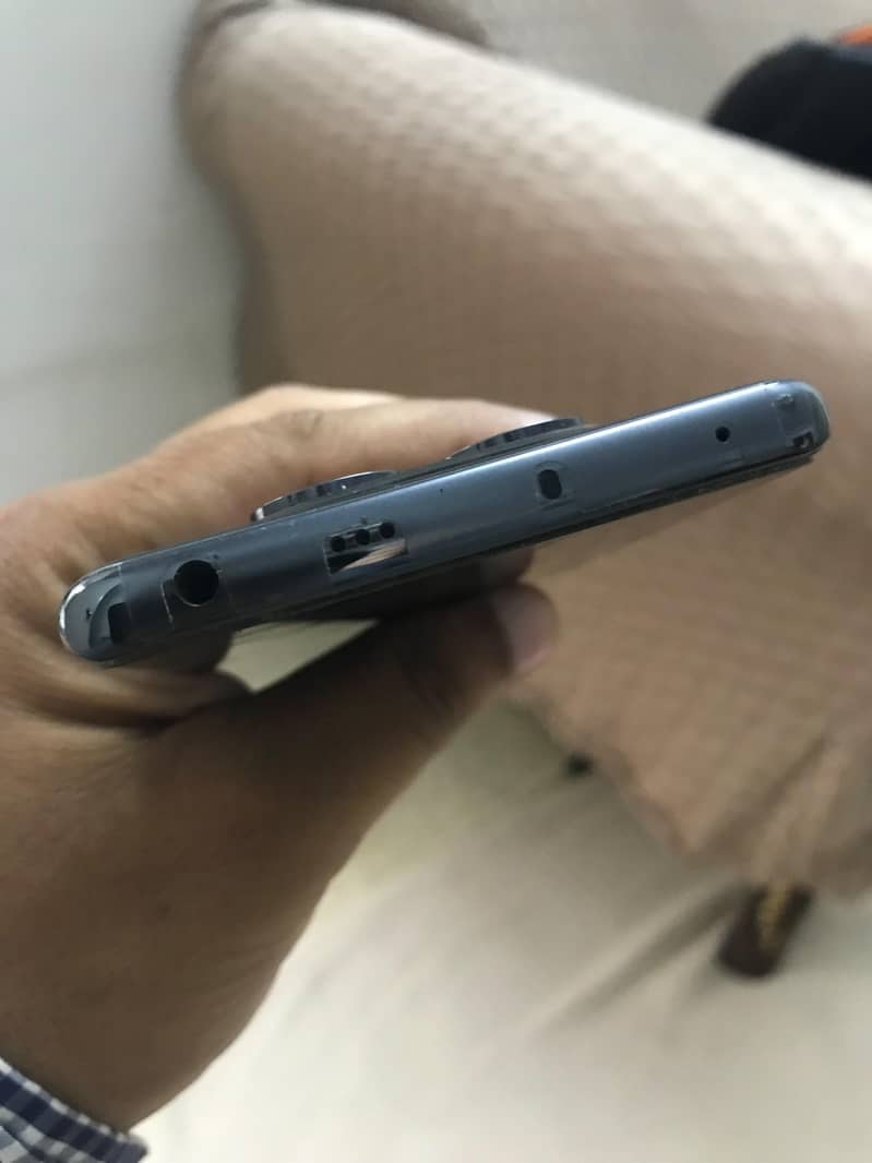 Xiaomi Redmi Note 14 pro 1