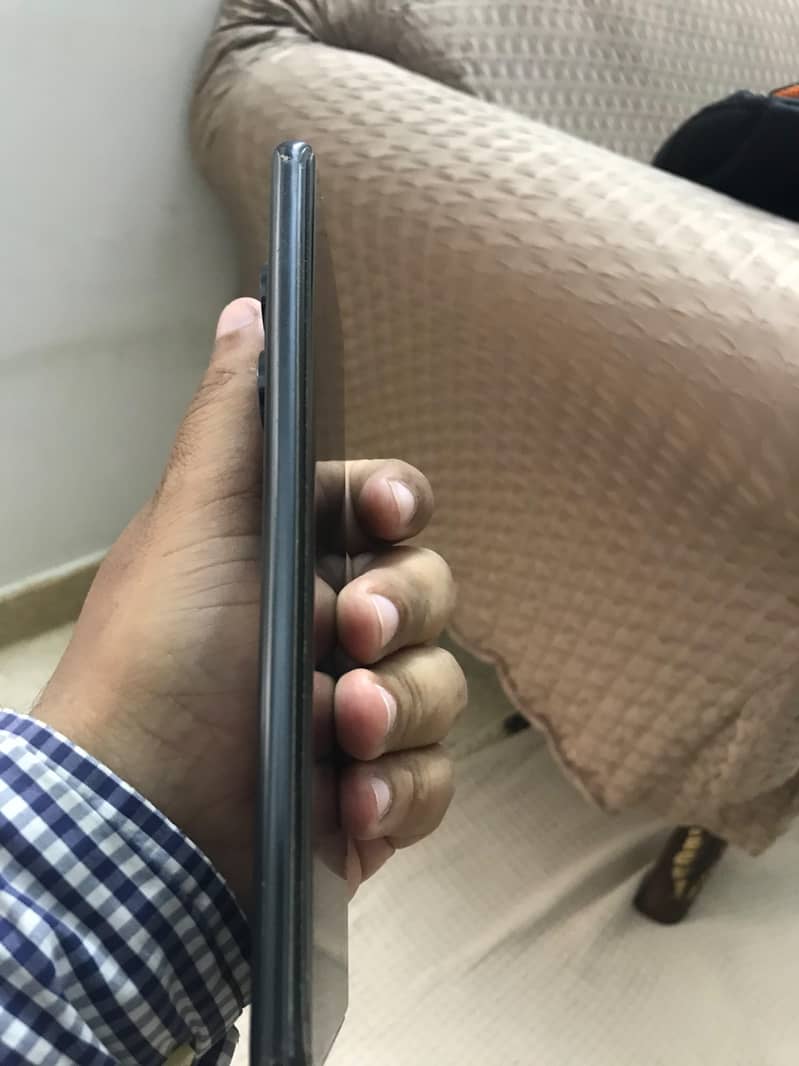 Xiaomi Redmi Note 14 pro 4