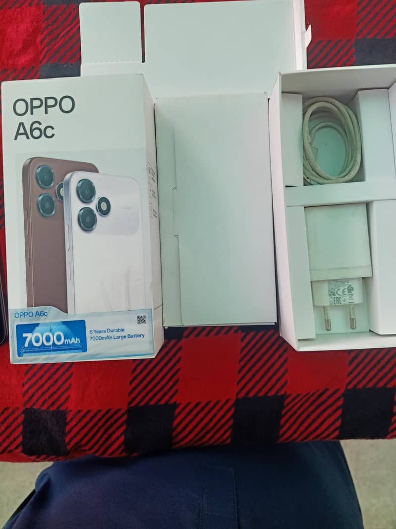 OPPO A6c 1