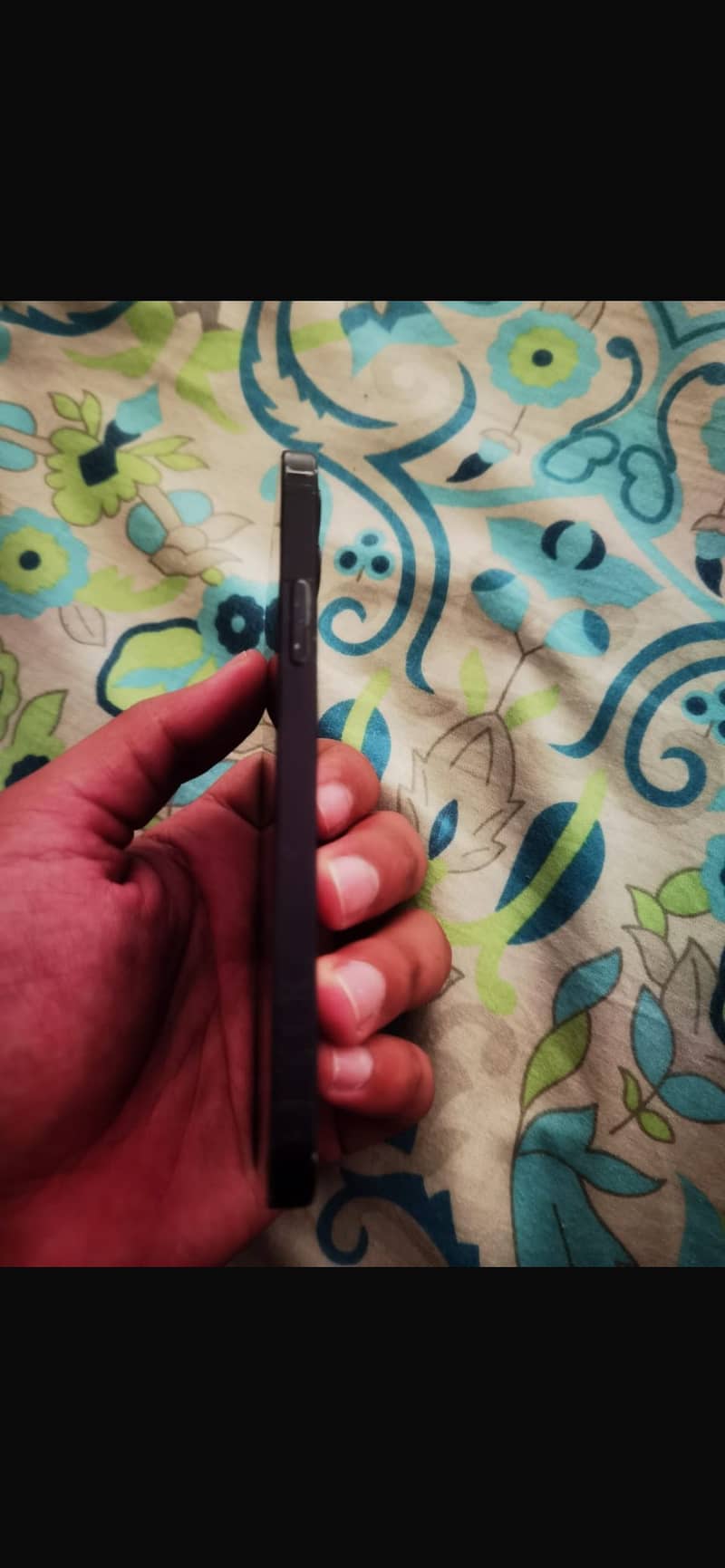 Apple iPhone 12 1