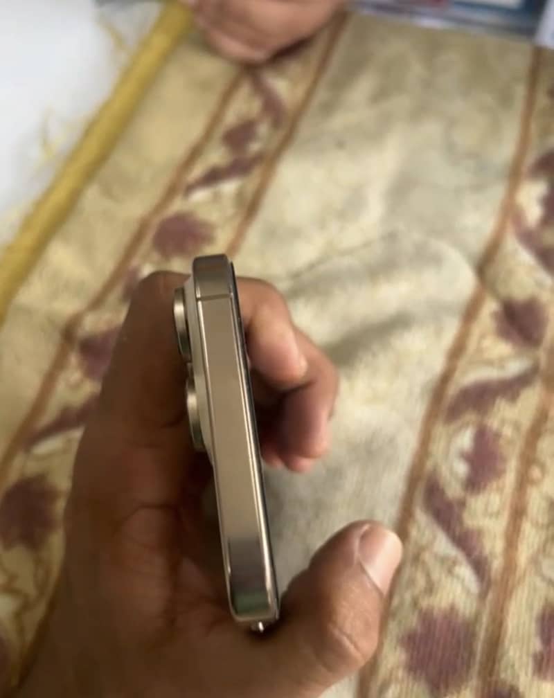 iPhone 16 Pro Max 256GB Golden – JV Non-PTA (10/10 Condition 0