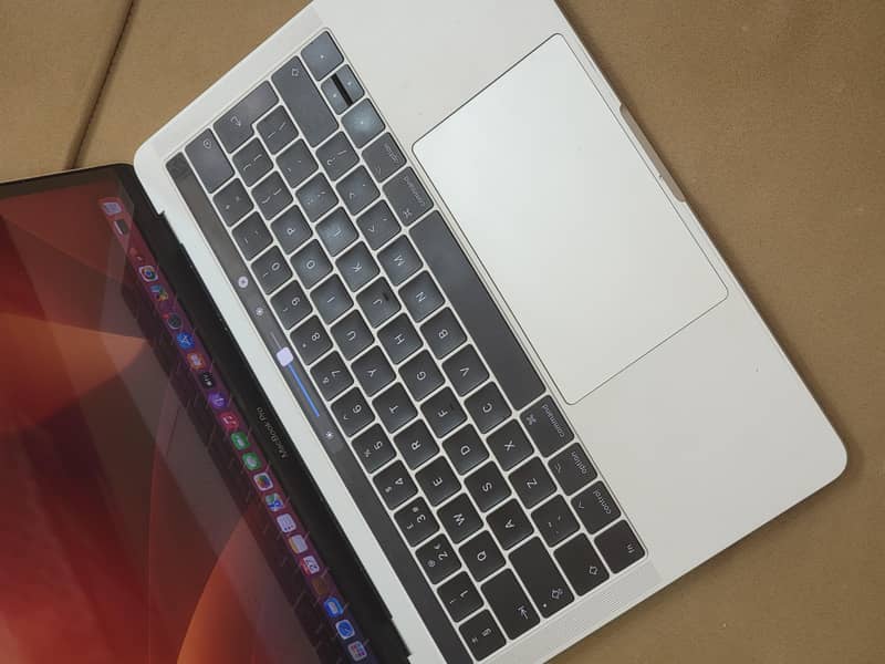Apple Macbook Pro 2017 5