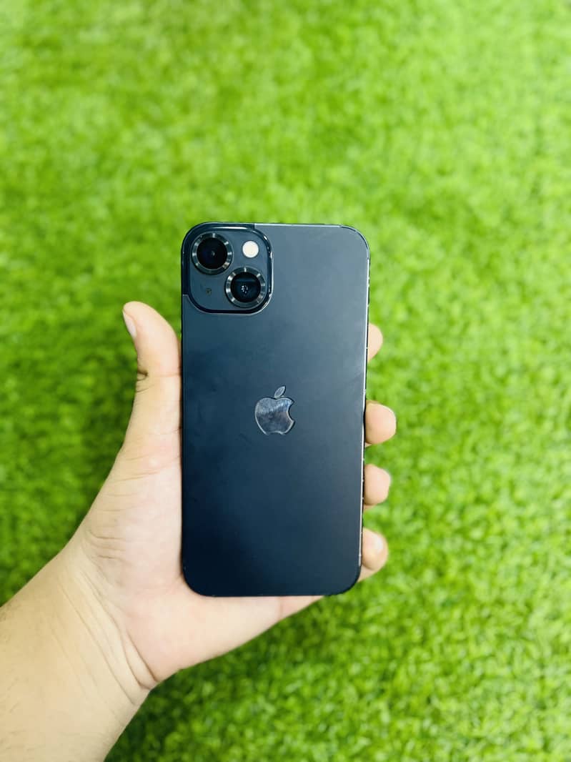 Apple iPhone 13 1