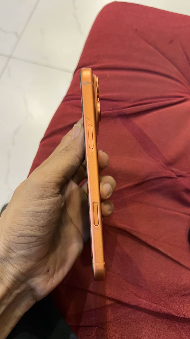 Apple iPhone 17 Pro Max 3