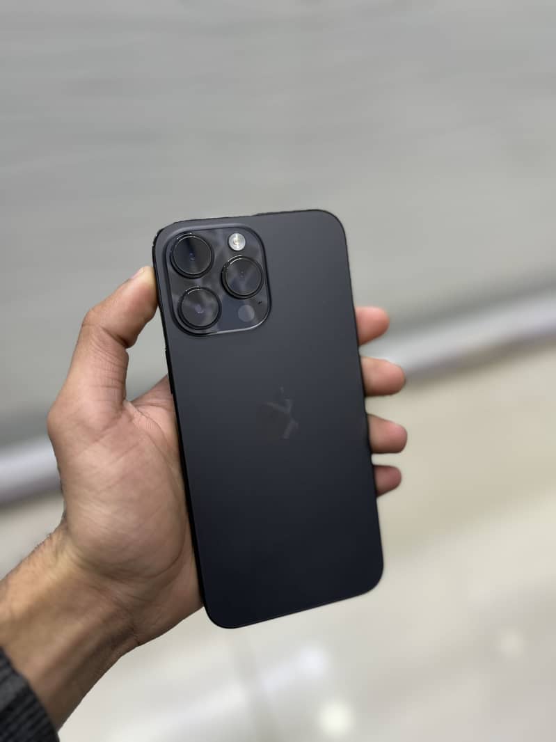 Apple iPhone 14 Pro Max 2