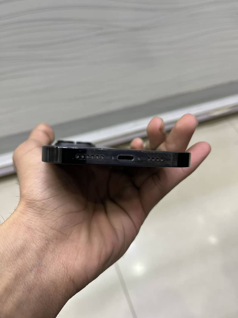 Apple iPhone 14 Pro Max 5