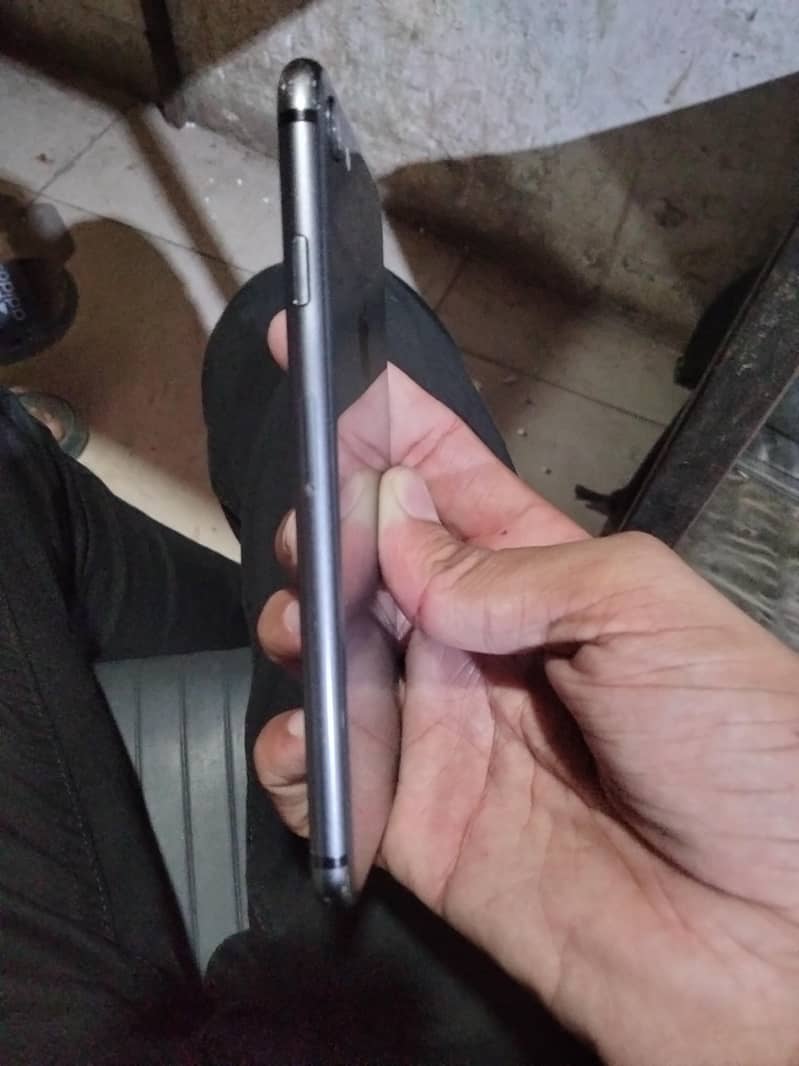 Apple iPhone 8 14
