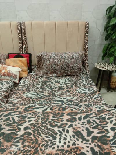 Pair of Single Beds For Sale