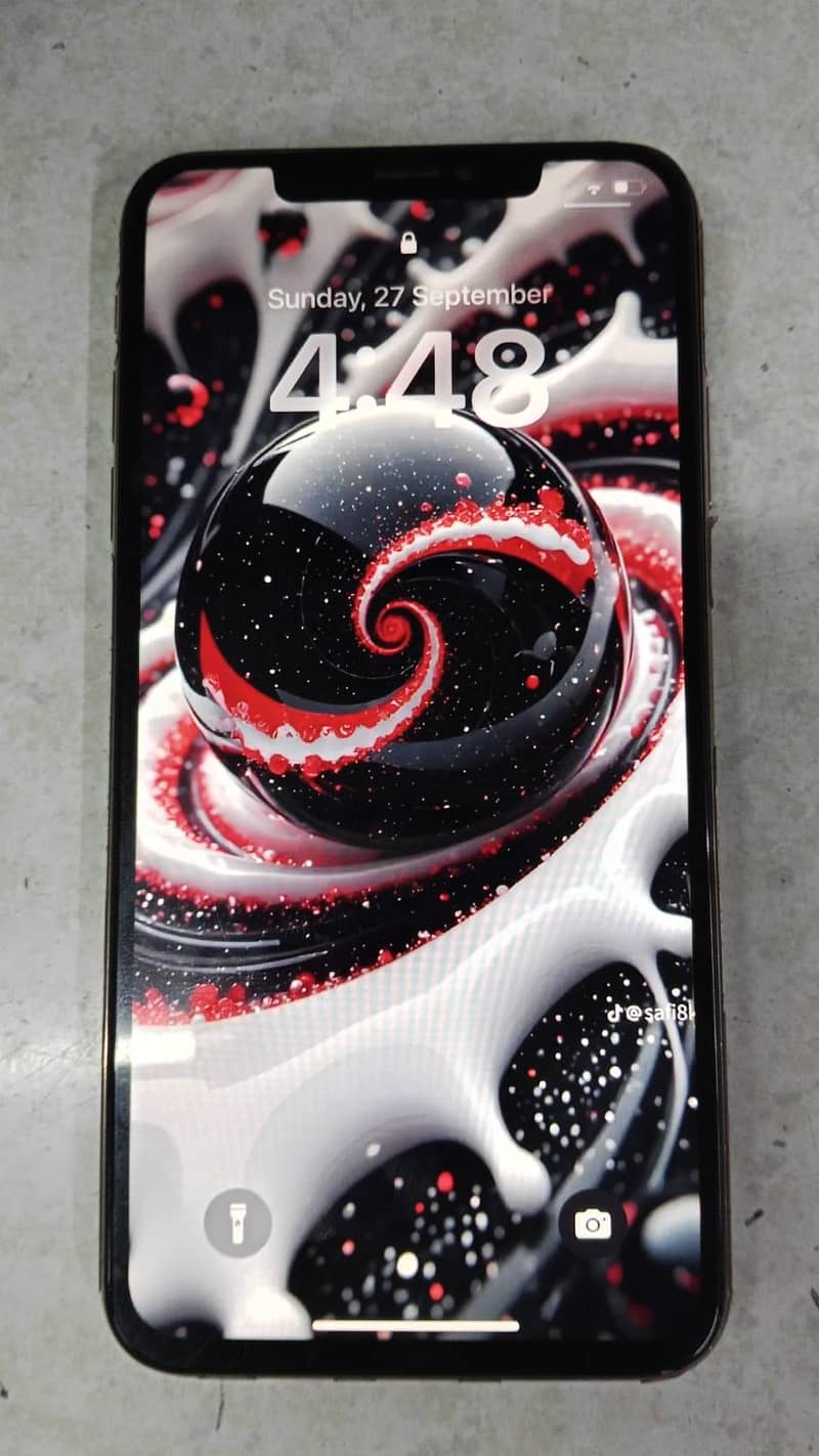Apple iPhone XS Max 0