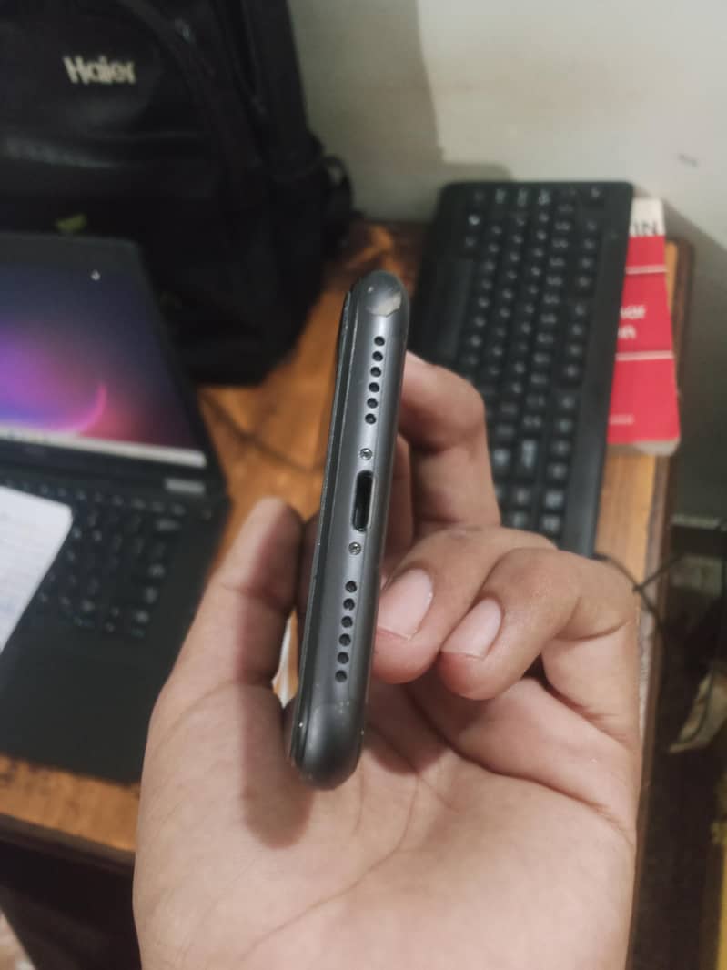 Apple iPhone 11 2
