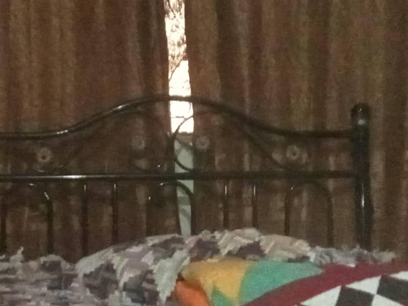 without mattress bed iron 2