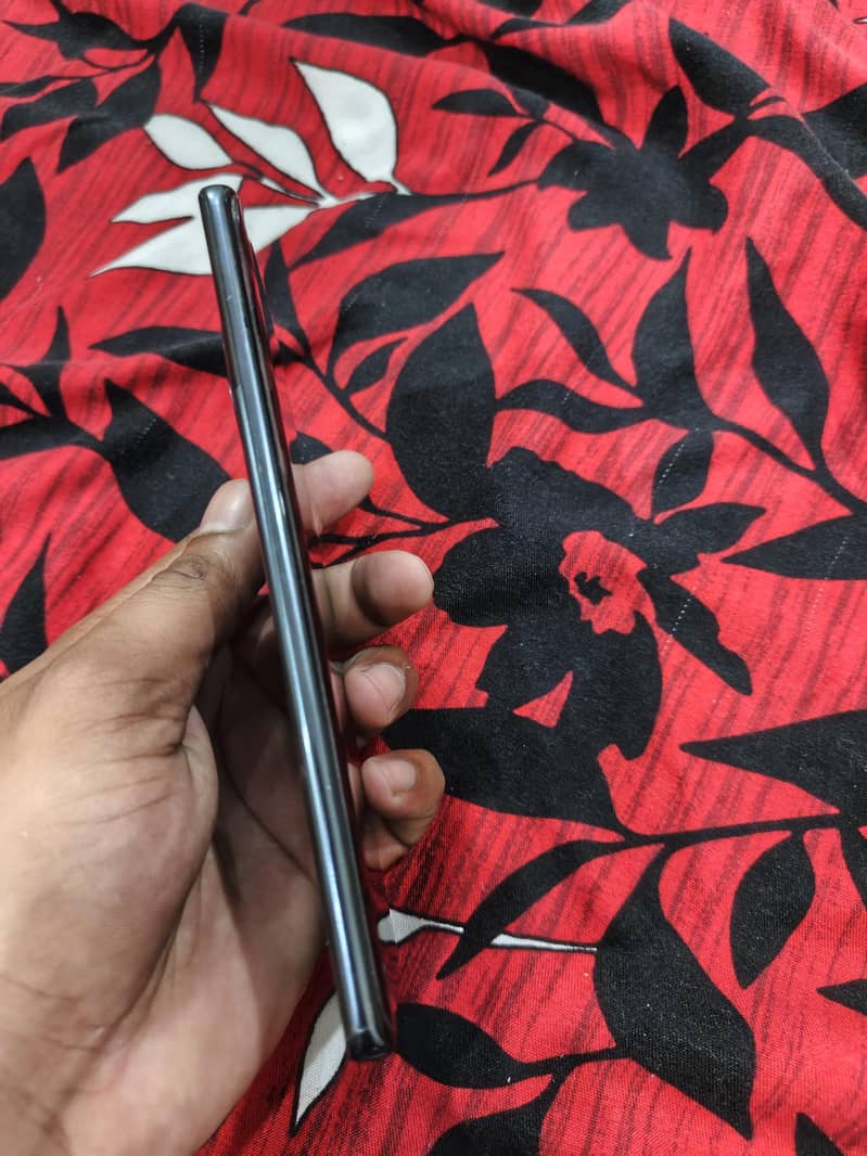 Tecno Spark 20 Pro Plus 2
