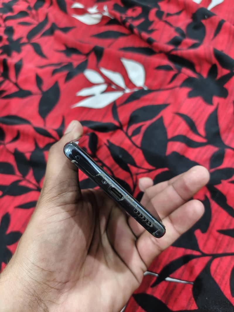 Tecno Spark 20 Pro Plus 3