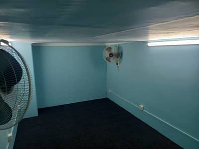Mezzanine shop for Rent
