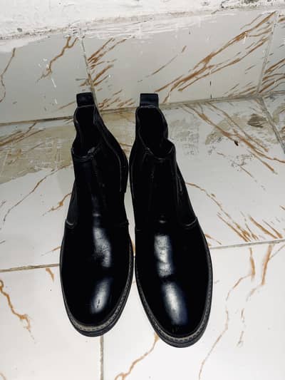Chelsea Boots for Men - Size 42 - Excellent Condition