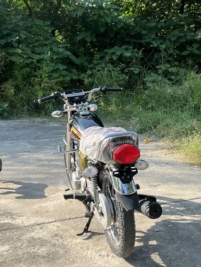 Gold edition CG 125