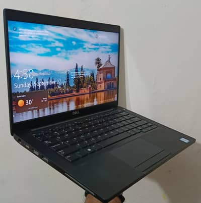 Dell Laptop Core i5 7th Gen, 8GB RAM 256GB SSD HD Excellent Condition