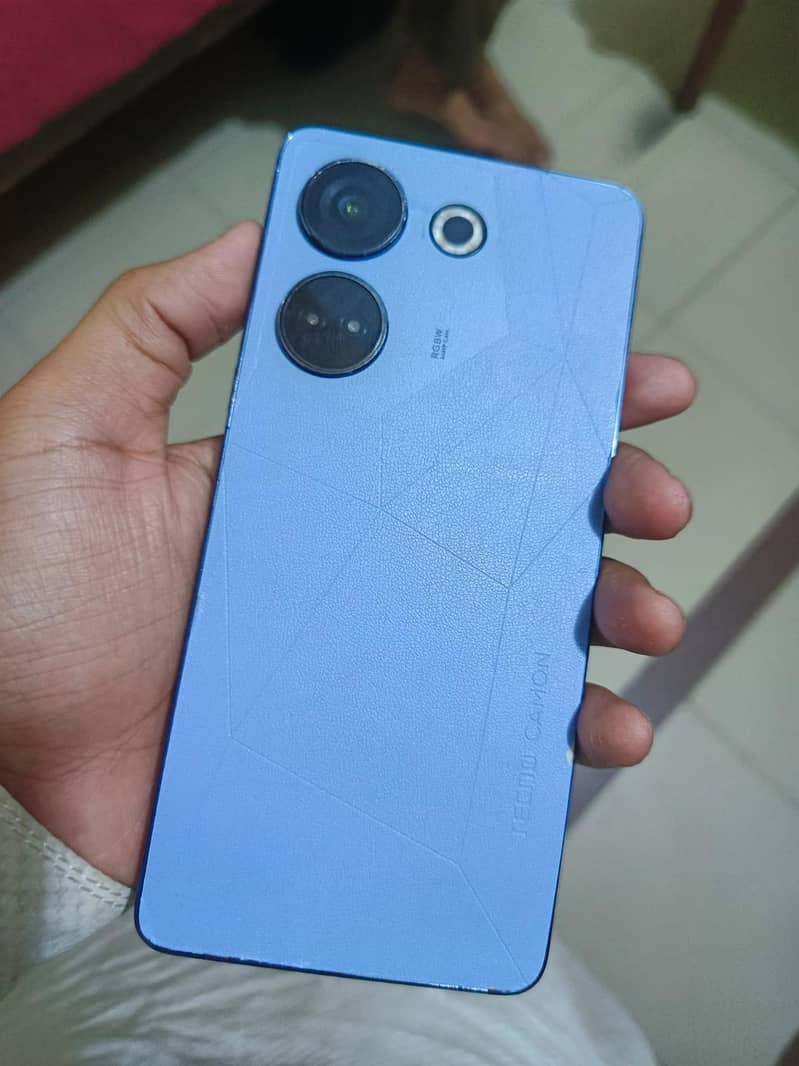 Tecno CAMON 20 0