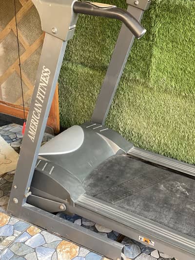 Branded treadmil for sale