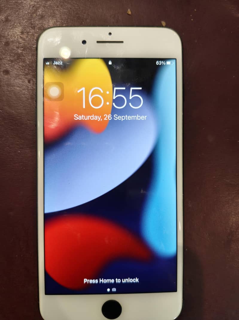 Apple iPhone 7 Plus 0