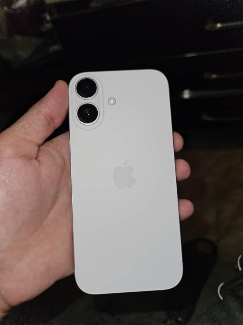 Apple iPhone 17 0