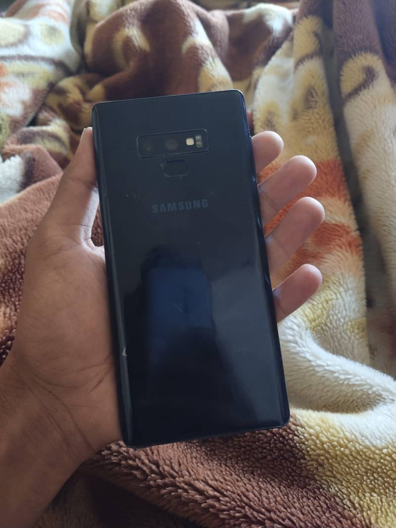 Samsung Mobile Note 9 6