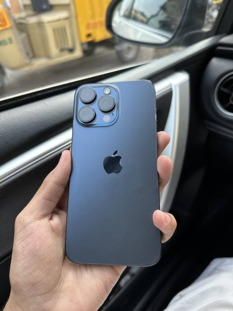 Apple iPhone 15 Pro Max 5