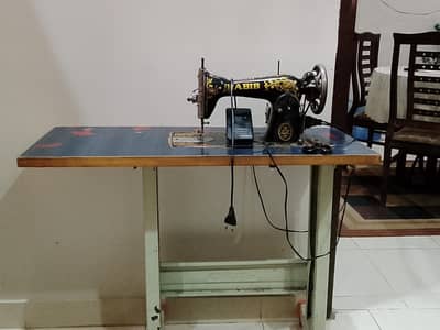 Silai machine with stand, paidan and motor